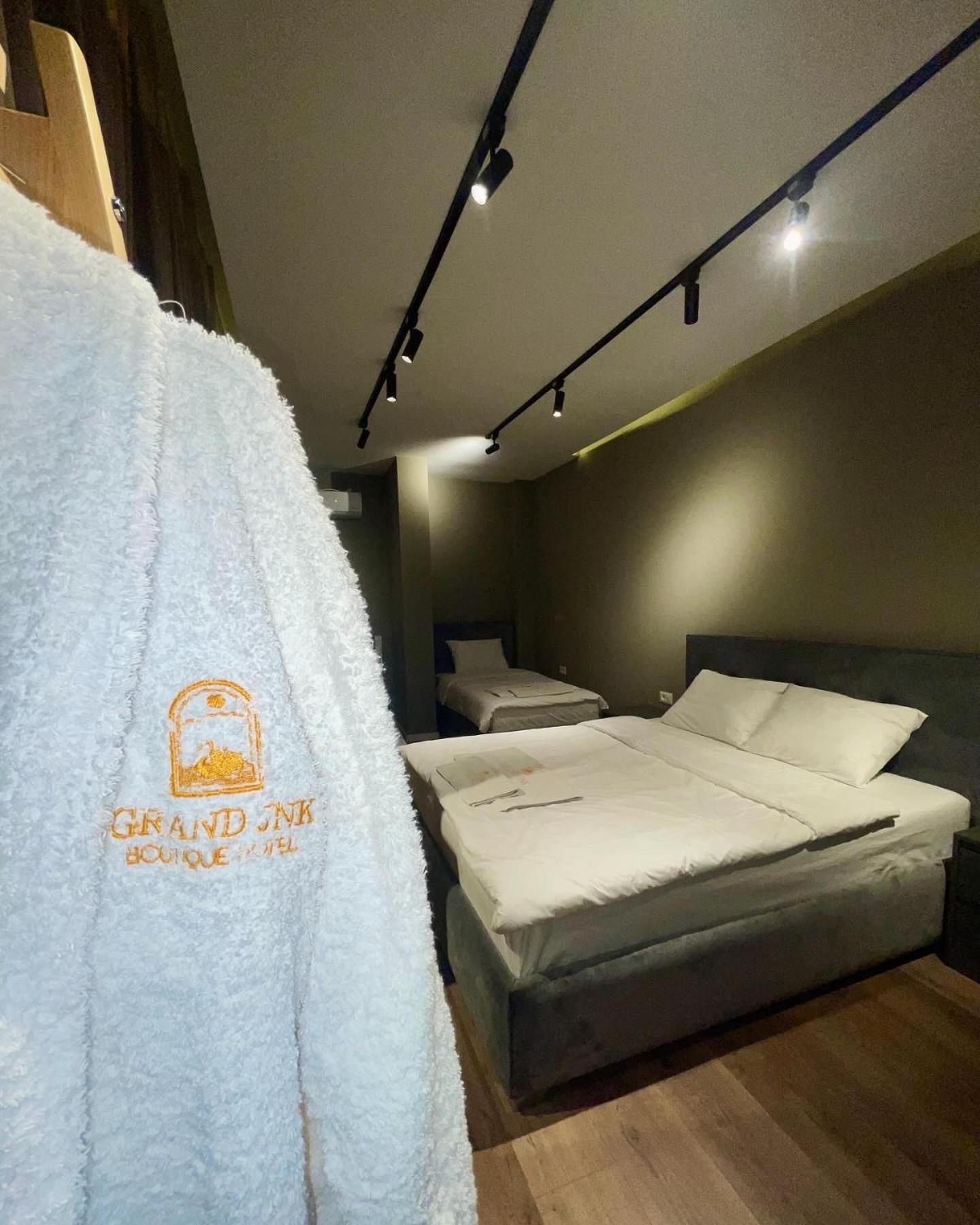 Grand Jnk Boutique Hotel Kukes Exterior foto